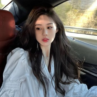 姊姊妹妹站起来海报